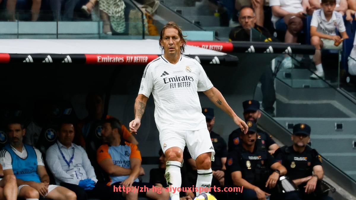 爱游戏体育官网-世俱杯夜场比赛看点汇总与时间安排说明